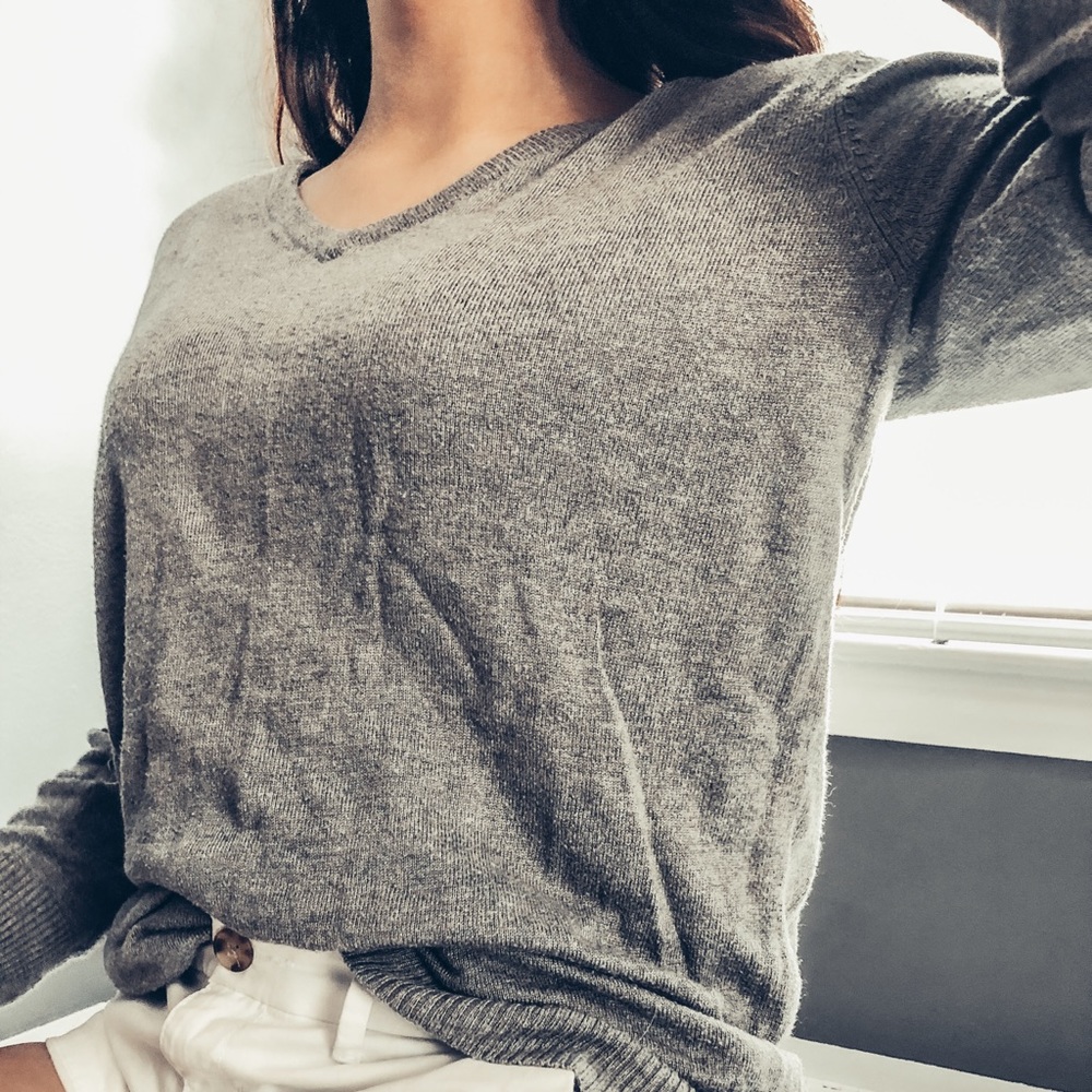 Gray v neck sweater